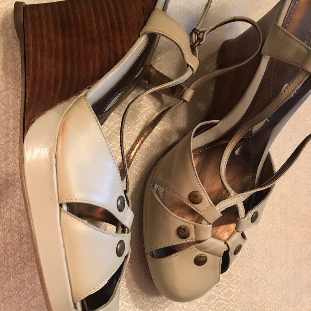Shoes - Picture 2 of 6